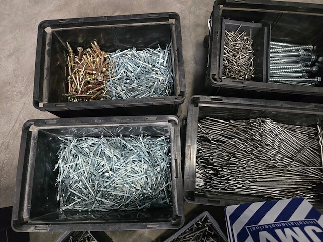 Bevestigingsmaterialen in magazijnbakken partij - afbeelding 5 van  16