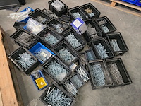 Bevestigingsmaterialen in magazijnbakken partij - afbeelding 8 van  16