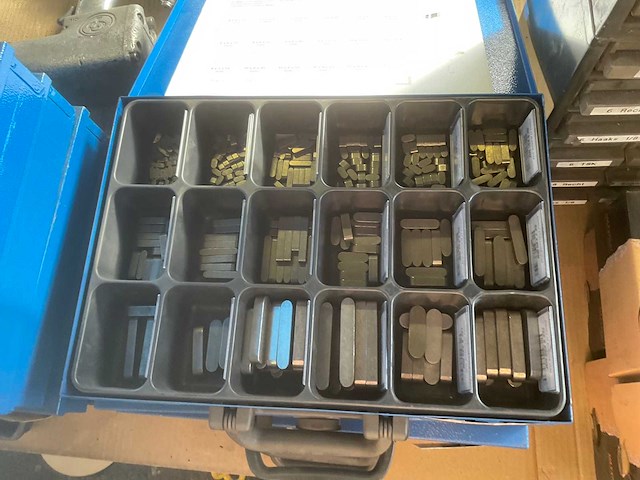 Bevestigingsmaterialen - afbeelding 3 van  15