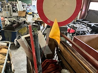 Bewegwijzering & diverse in gitterbox - afbeelding 4 van  4