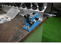 Bewerkingscentrum gereedschappen set inclusief 2 x 8-delige hagro gereedschapladenkast met inhoud - afbeelding 1 van  13