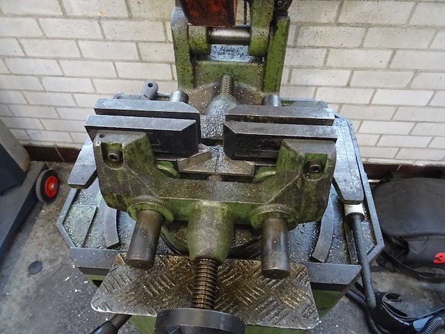 Bewo - 2005 - cpo 315 lt - metaalafkortzaagmachine - afbeelding 4 van  5