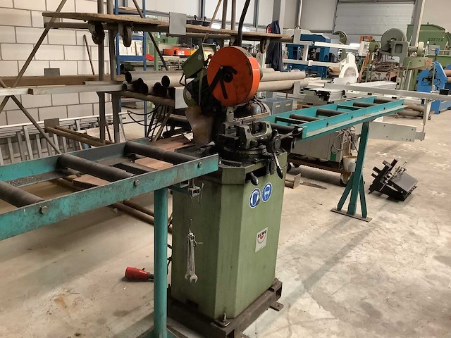 Bewo - cpo 250ht - afkortcirkelzaagmachine - afbeelding 1 van  6