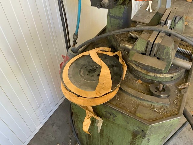 Bewo 250 lt afkortcirkelzaagmachine - afbeelding 5 van  5