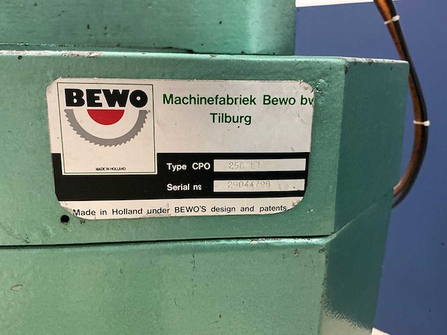 Bewo 250 lt afkortcirkelzaagmachine - afbeelding 8 van  9