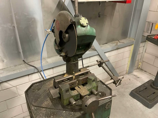 Bewo afkortcirkelzaagmachine - afbeelding 3 van  4