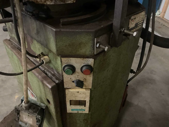 Bewo afkortcirkelzaagmachine - afbeelding 3 van  8