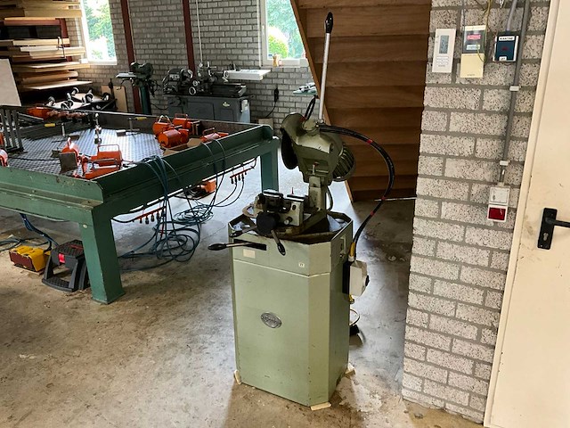 Bewo afkortcirkelzaagmachine - afbeelding 1 van  8