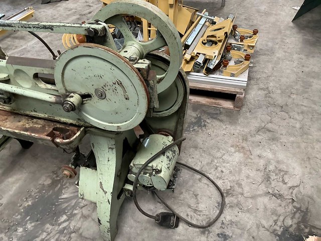 Bewo beugelzaagmachine vintage - afbeelding 3 van  5