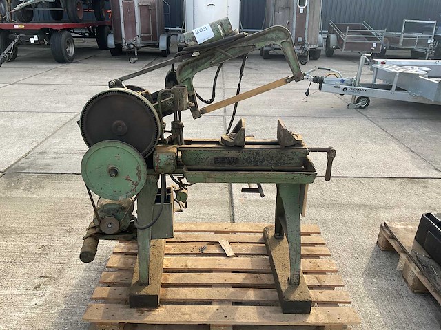 Bewo beugelzaagmachine - afbeelding 2 van  7