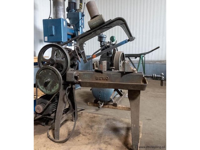 Bewo beugelzaagmachine - afbeelding 1 van  2