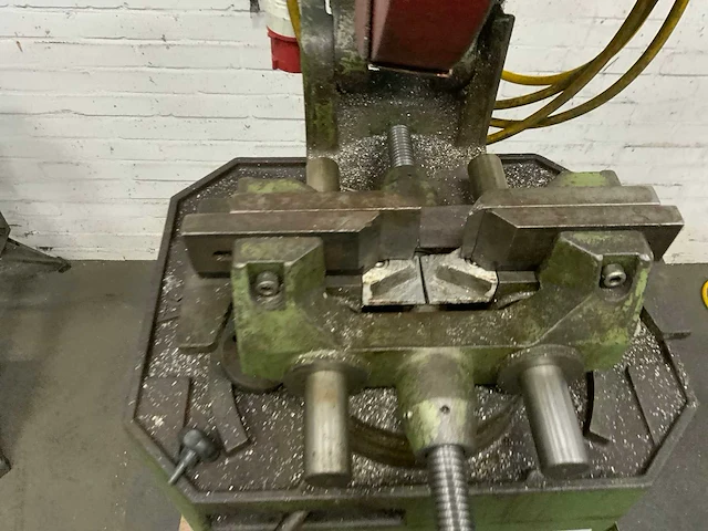 Bewo cpo315 afkortcirkelzaagmachine - afbeelding 6 van  10