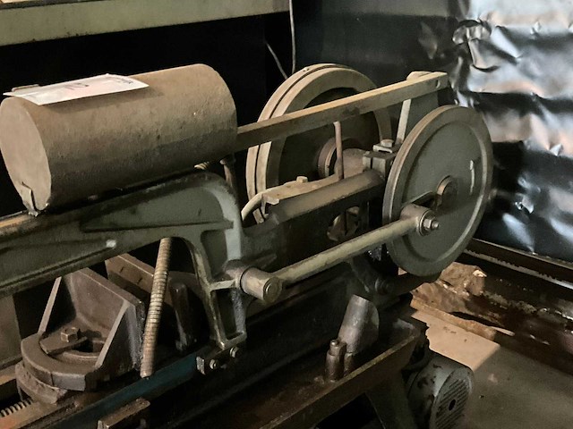 Bewo horizontale beugelzaagmachine - afbeelding 5 van  7