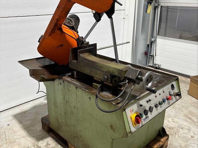 Bewo mod 270 verticale bandzaagmachine - afbeelding 9 van  10