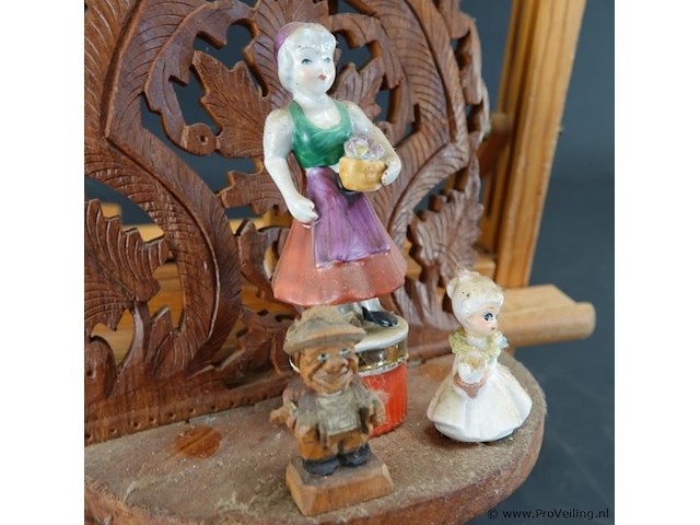 Bewoonde houten console - afbeelding 3 van  5