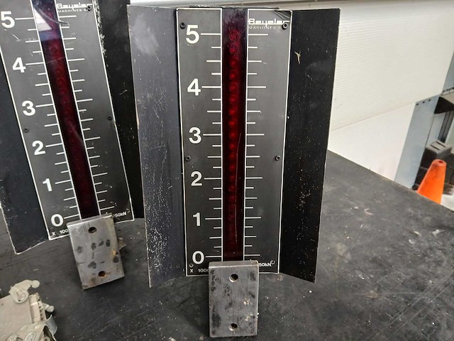Beyeler - 250 kn - pers druk systeem - afbeelding 1 van  1