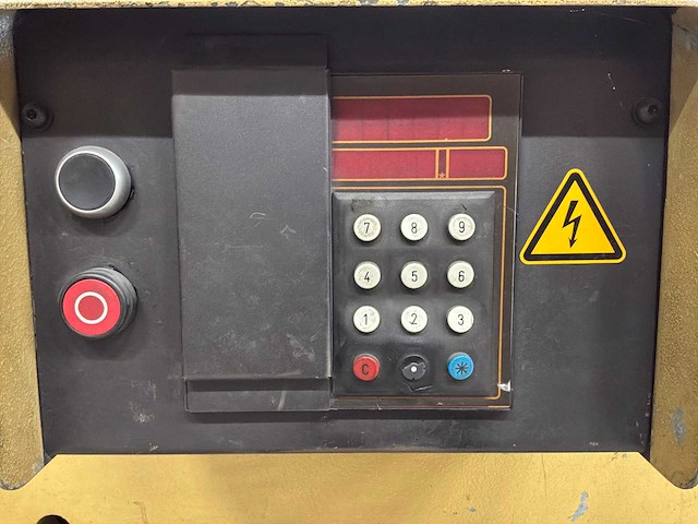 Beyeler ge 3000x6 guillotineschaar - afbeelding 5 van  10