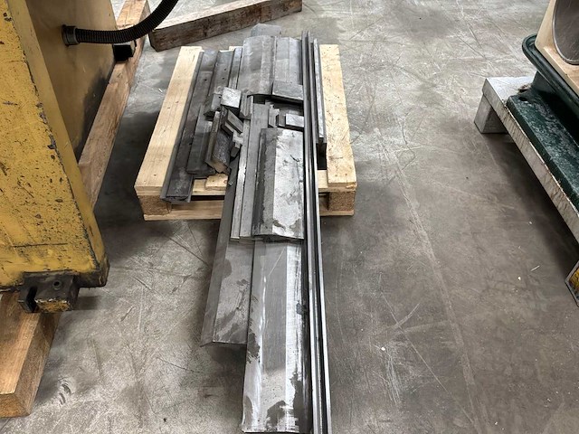 Beyeler rt 50x2050 kantbank - afbeelding 11 van  12