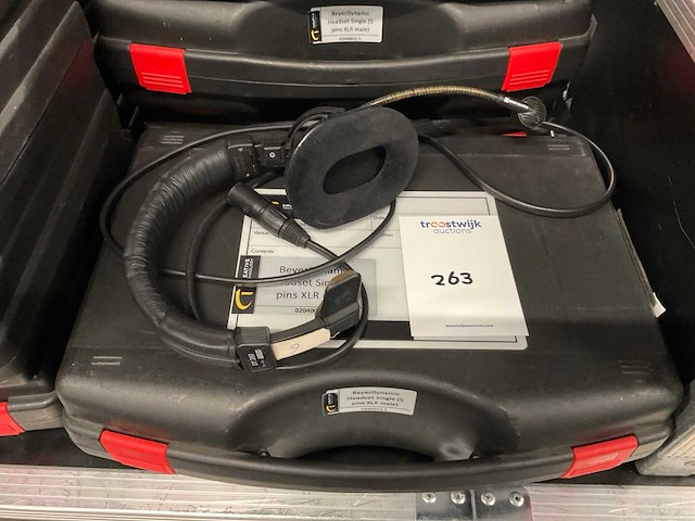 Beyer dynamics dt240 koptelefoon (4x) - afbeelding 1 van  4