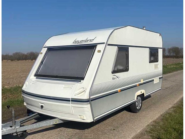 Beyerland - 403b - caravan - afbeelding 1 van  14