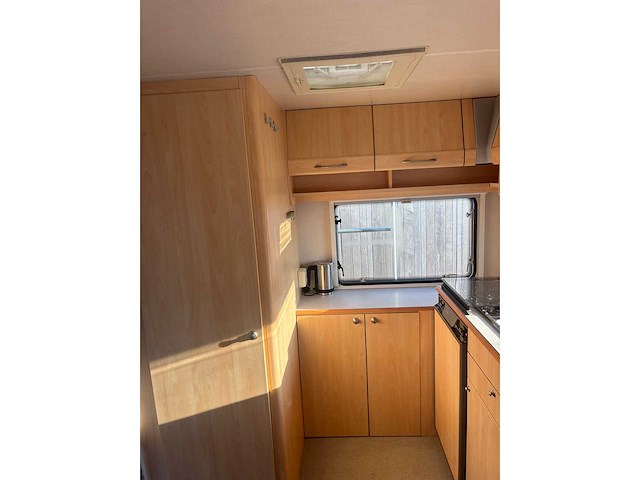 Beyerland - 403b - caravan - afbeelding 6 van  14