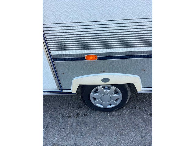 Beyerland - 403b - caravan - afbeelding 13 van  14