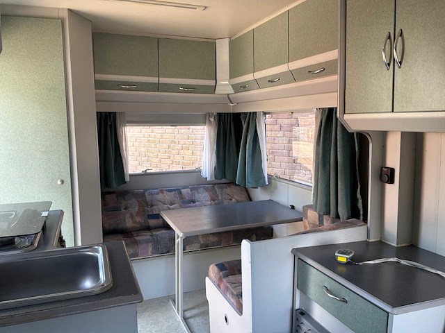 Beyerland 430-b caravan 1050kg 4.30m - afbeelding 6 van  28