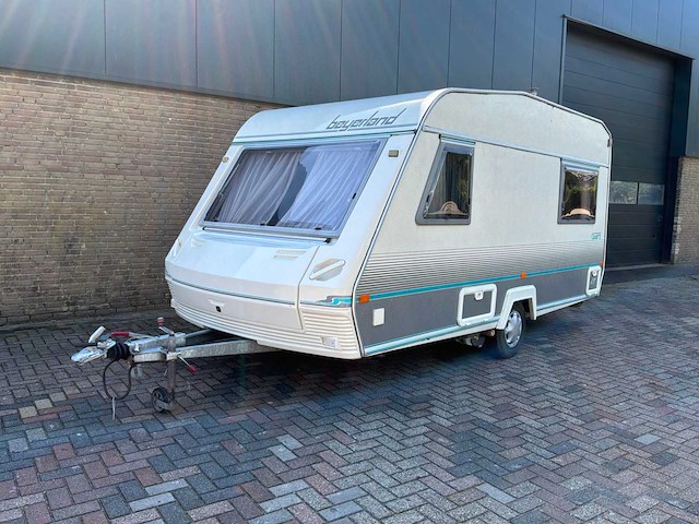 Beyerland 430-b caravan 1050kg 4.30m - afbeelding 1 van  28