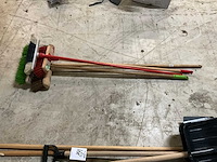 Bezems & scheppen - afbeelding 3 van  4