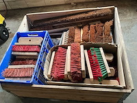 Bezems - afbeelding 1 van  5