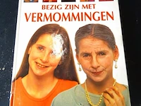 Bezig zijn met vermommingen