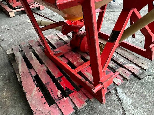 Bezzecchi kunstmeststrooier - afbeelding 7 van  9