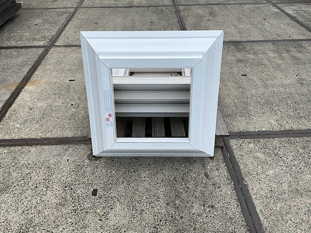 Bf 16 eps - dakopstanden - roofing material (4x) - afbeelding 1 van  9