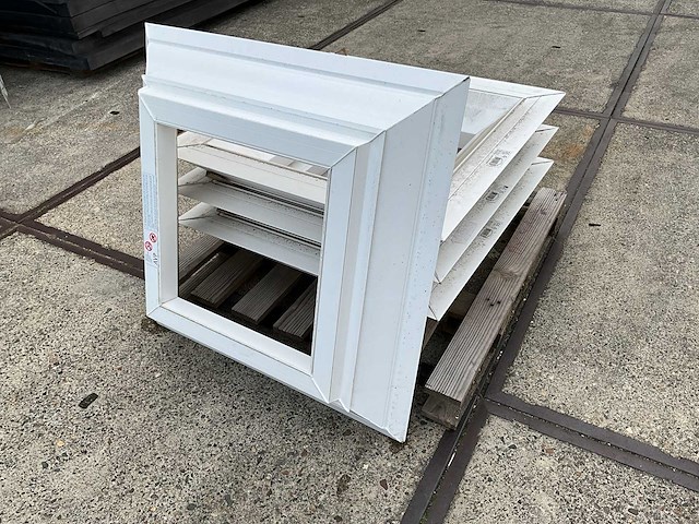 Bf 16 eps - dakopstanden - roofing material (4x) - afbeelding 2 van  9