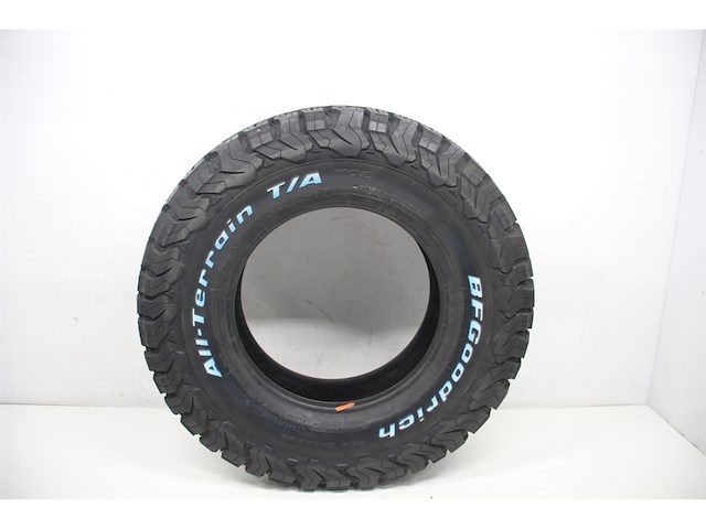 Bf goodrich all terrain t/a ko2 rwl 245/75r16 120s - afbeelding 4 van  5