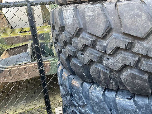 Bfgoodrich baja t/a hummer band (5x) - afbeelding 7 van  8