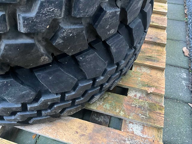 Bfgoodrich baja t/a hummer band (5x) - afbeelding 7 van  8