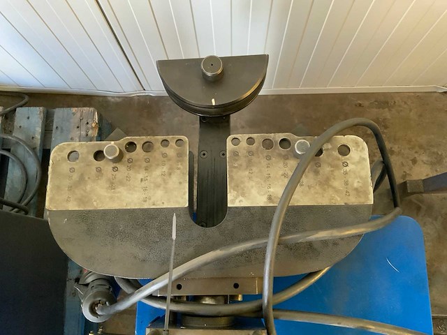 Bfluid hydraulische horizontale pijpenbuiger - afbeelding 3 van  3