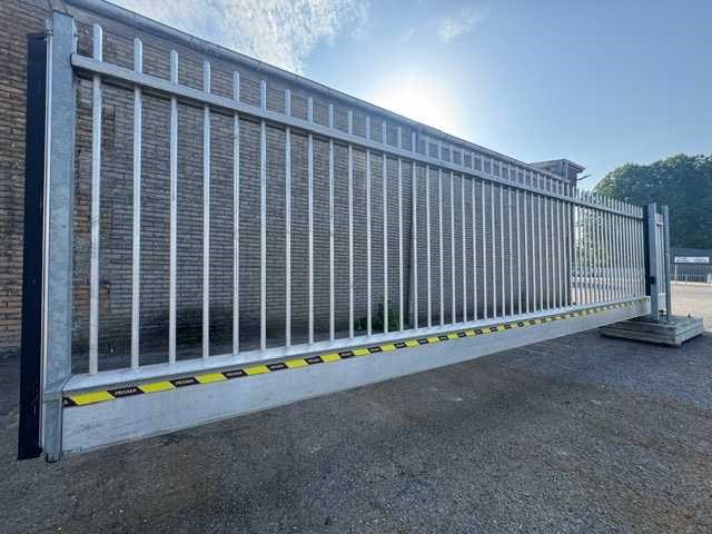 B&g automatische schuifpoort - afbeelding 1 van  8
