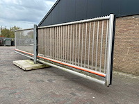B&g elektrische aluminium schuifpoort - afbeelding 3 van  9