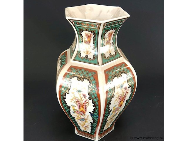 B&g italy hexagone tempelvaas - afbeelding 2 van  5