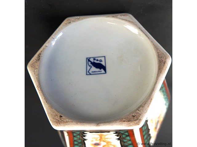 B&g italy hexagone tempelvaas - afbeelding 5 van  5