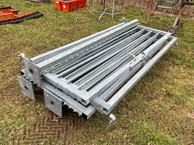 B&g poort (3x) - afbeelding 1 van  7