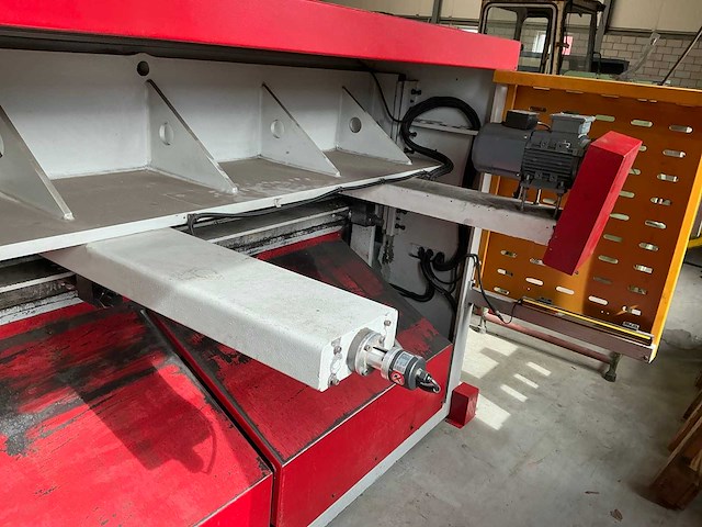 Bgm2100x6 guillotineschaar - afbeelding 12 van  13