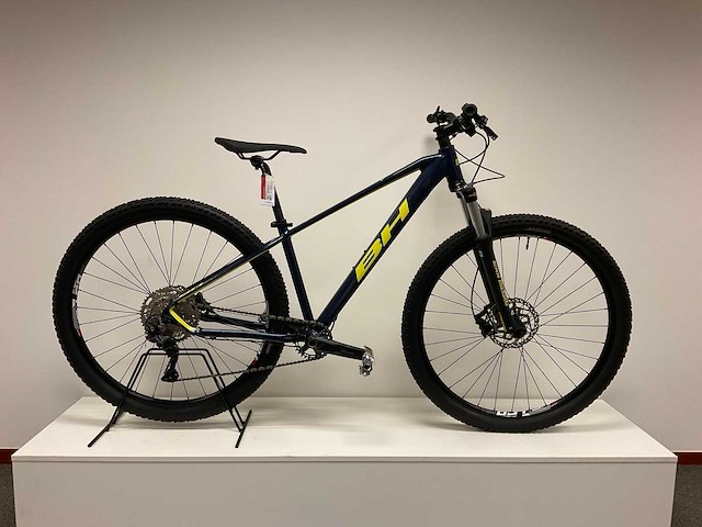 Bh spike 29 mountainbike - afbeelding 1 van  7