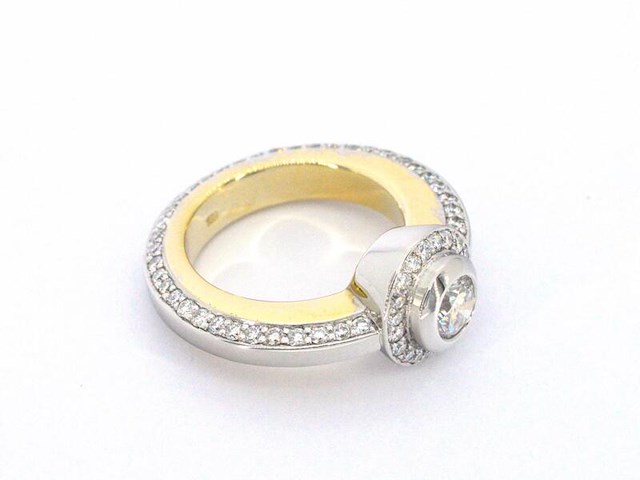 Bi-colour design ring met 100 diamanten - afbeelding 5 van  8