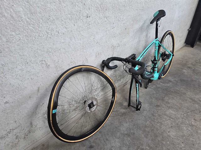 Bianchi - oltre - xr3 - racefiets 2363 - afbeelding 7 van  13