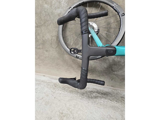 Bianchi - specialissma - pro ult di2p - racefiets - afbeelding 3 van  13