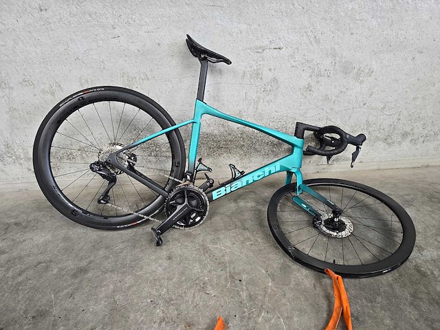 Bianchi - specialissma - pro ult di2p - racefiets - afbeelding 5 van  13