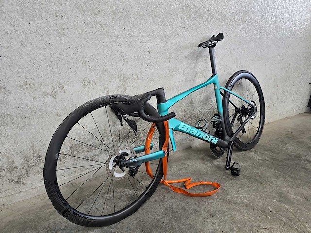 Bianchi - specialissma - pro ult di2p - racefiets - afbeelding 12 van  13